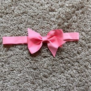 baby girl pink stretchy headband with bow